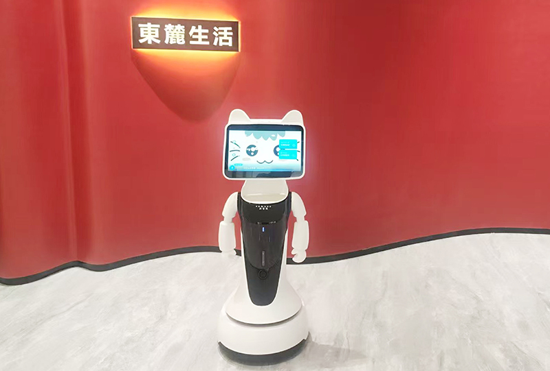 【科梦奇】迎宾机器人小宝:入驻宁夏东麓生活馆,开启智能服务新体验!